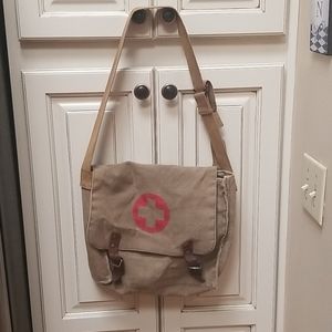 Crossbody Adjustable Tote
